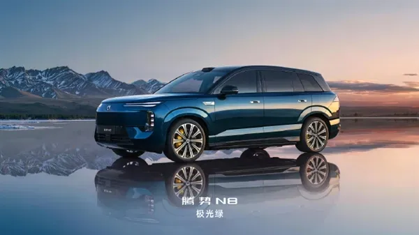 颜值暴击!比亚迪腾势N8一次性放出3款新车色:你最喜欢哪一个